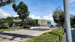 New Bridge Road (D1), Retail #498875411